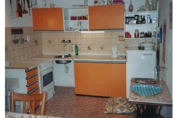 Češka Chata Záboří nad Labem, Eksterier